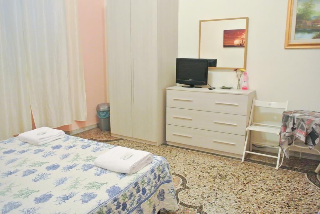 Guest House Hellokitty Roma Exterior foto